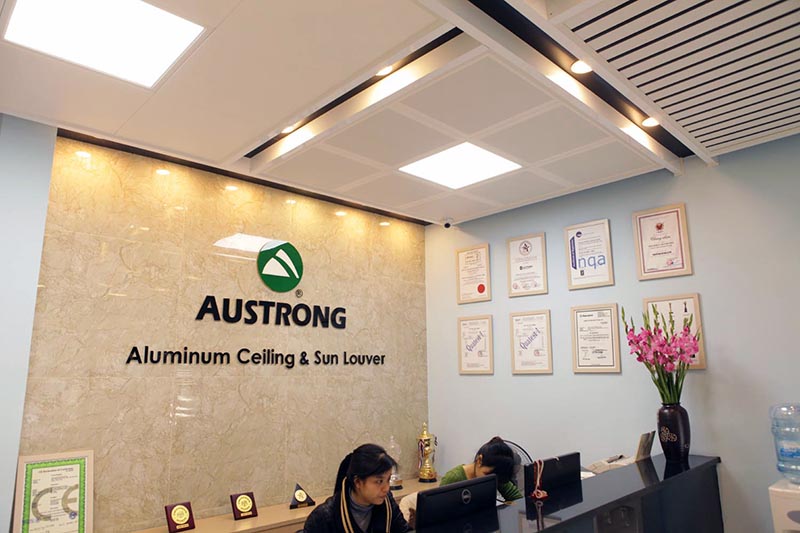 Austrong